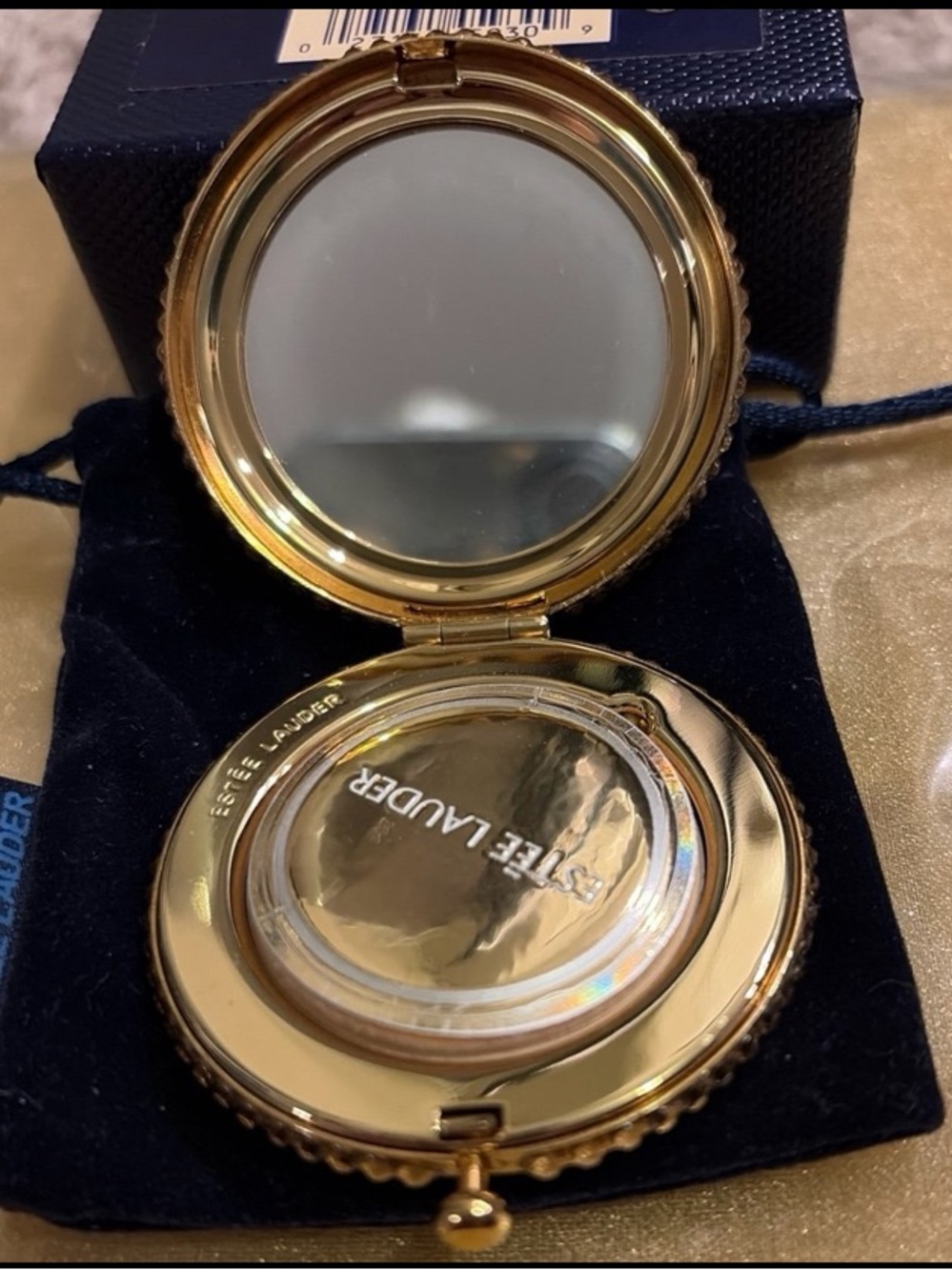 Estée Lauder Signature Compact
'Lucidity' Translucent Pressed
Powder || RARE - Picture 4 of 7